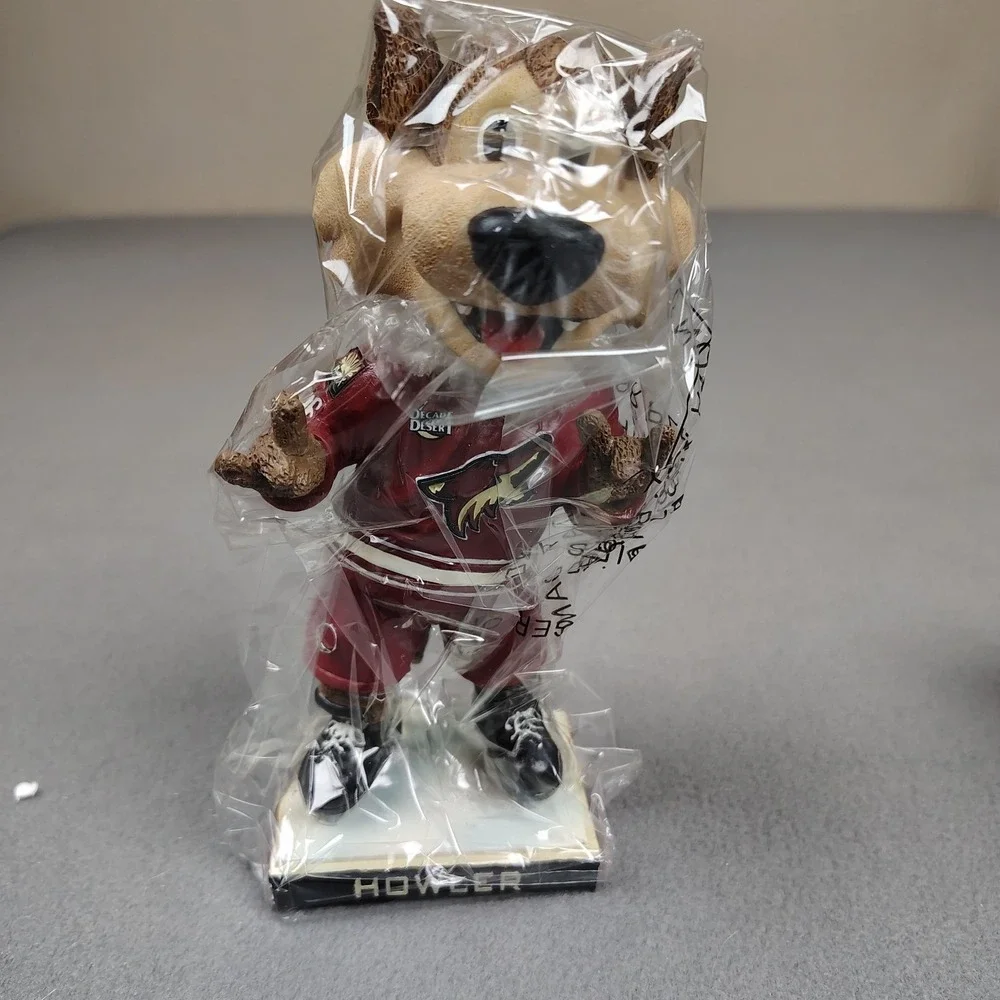 Vintage Arizona Coyotes Howler Mascot Bobblehead Hockey Rare 2006 HTF SGA NIB‎